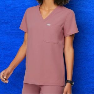 FIGS Catarina Scrub Top Mauve Small NWT